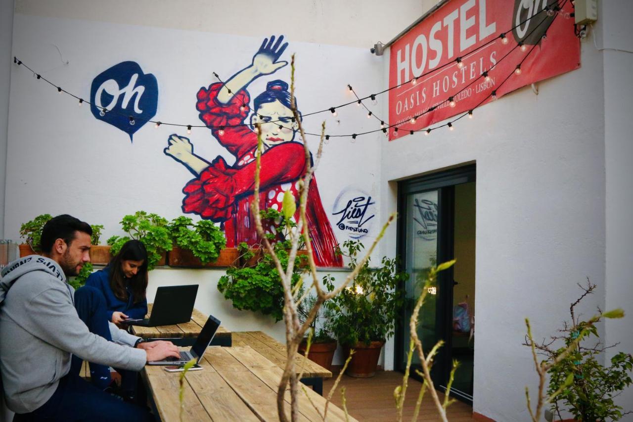 Joy Setas Coworking Vandrehjem Sevilla Eksteriør billede