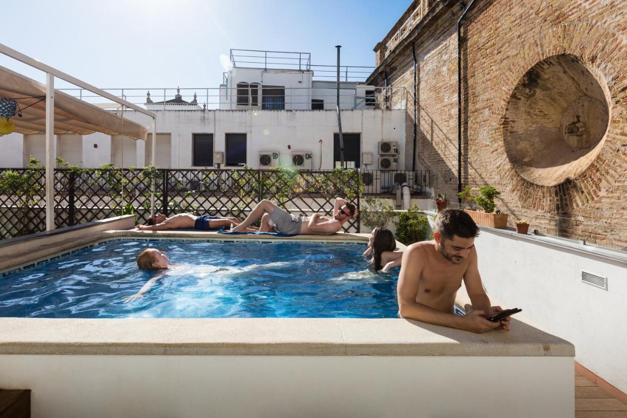 Joy Setas Coworking Vandrehjem Sevilla Eksteriør billede