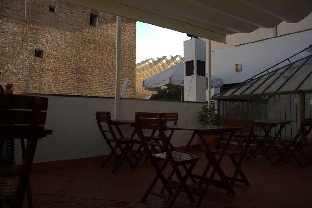 Joy Setas Coworking Vandrehjem Sevilla Eksteriør billede